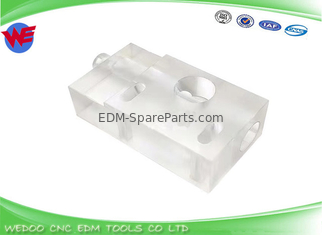 A290-8112-X393 Voedingsdraadgidsblok Polycarbonaat voor Fanuc 70.5 X 34 X 21 mm