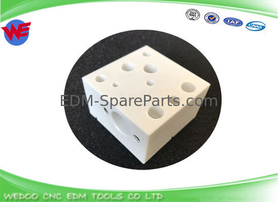 333014043 333017385 Gidsinterfacehouder Agie Charmilles EDM-onderdelen 333017384