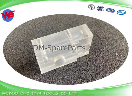 A290-8119-X393 Voedingsdraadleidingsblok Polycarbonaat 33.5*21*62 Voor Fanuc EDM-onderdelen