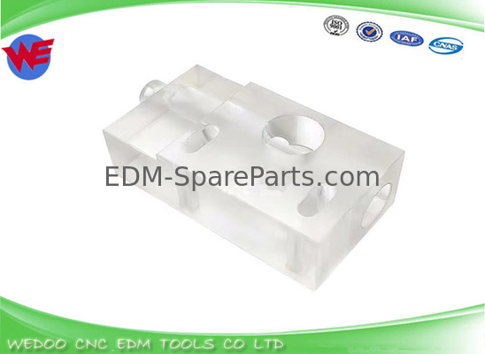 A290-8112-X393 Voedingsdraadgidsblok Polycarbonaat voor Fanuc 70.5 X 34 X 21 mm