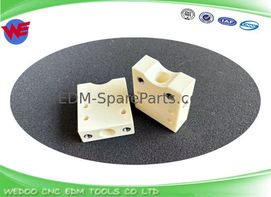 3085759 118616B 1218540 Sodick Onderdelen Keramische isolatieplaat 57.5x50x20T