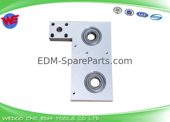 SS Materiaal DWC Fanuc draad EDM slijtageonderdelen A290-8119-X384 Lagerplaat 135*108MM
